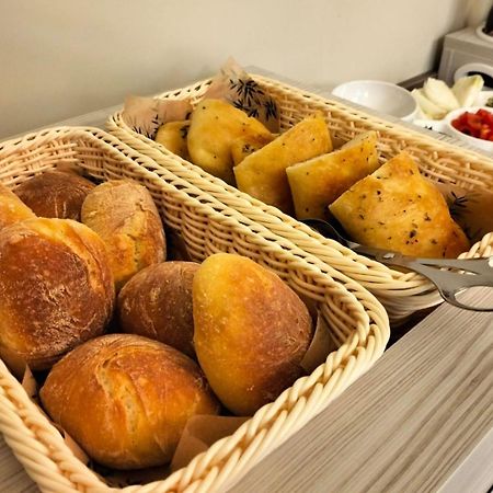 Antica Dimora Luxury Rooms バルレッタ エクステリア 写真